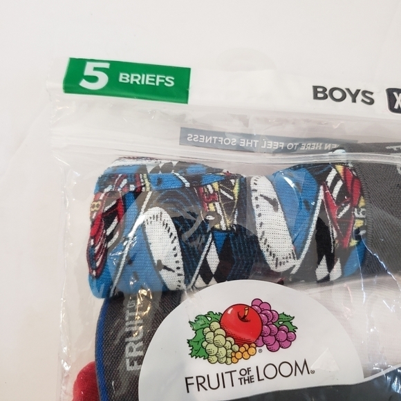 Boys Fruit of the Loom 5 pack Brief Underwear - Picture 5 of 9